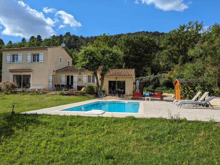 Villa Calme Avec Piscine A Greoux Exterior photo
